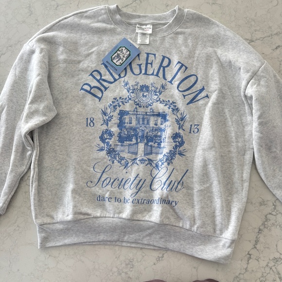 Bridgerton Graphic Sweatshirt NWT szL - Picture 4 of 7
